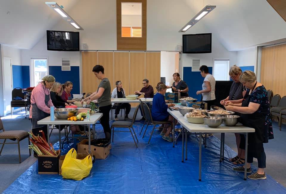 Baskets of Blessing Arrowtown volunteers give back - chopping