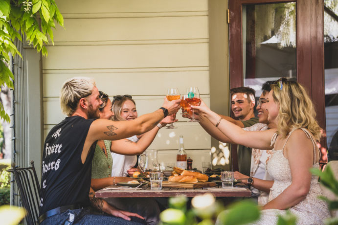 Postmasters Kitchen + Bar outdoor dining