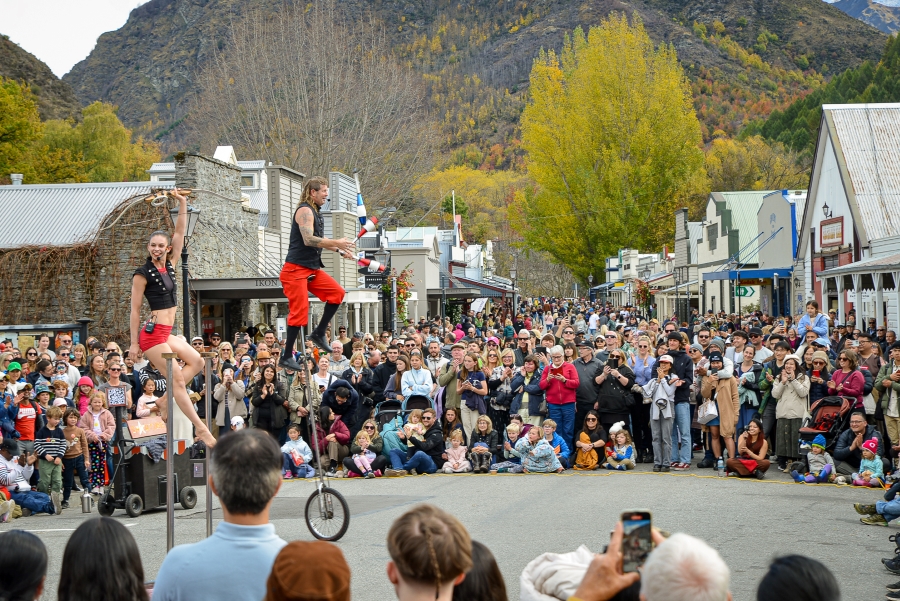 Mulletman & Mim - Arrowtown Autumn Festival