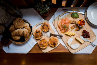 arrowtown hotel breakfast