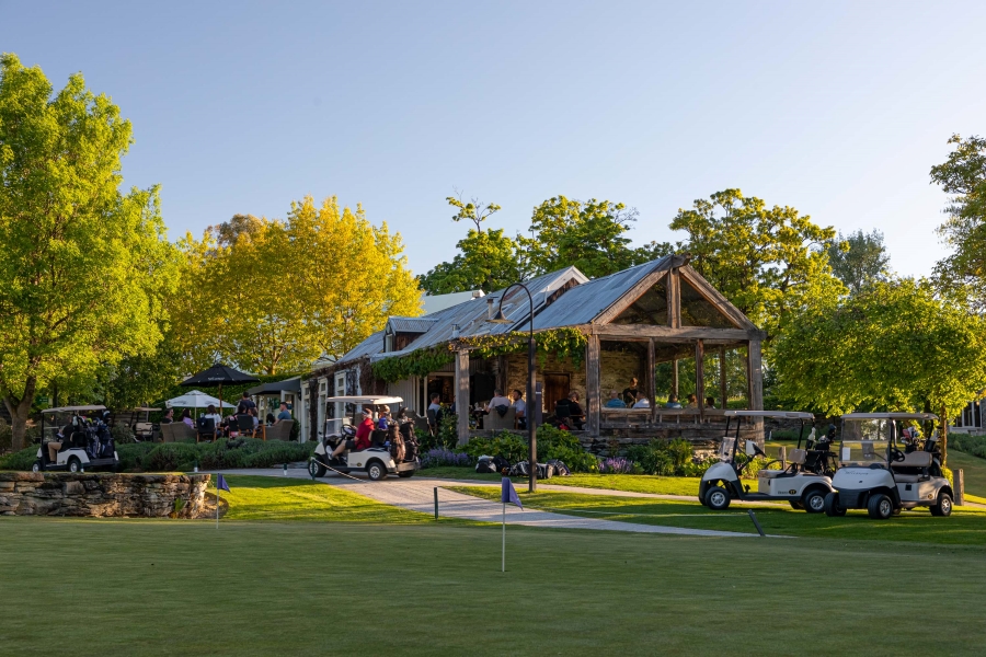 Hole in One cafe Millbrook golf dining