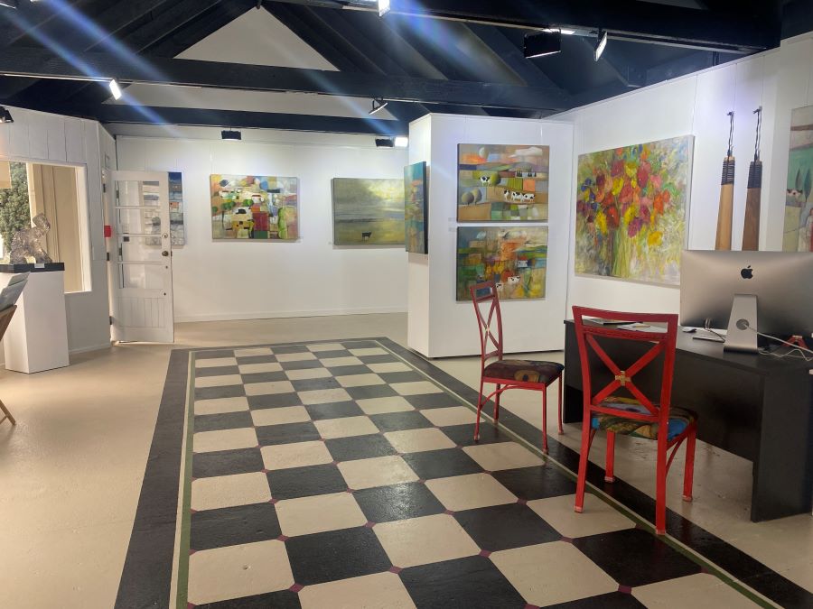 Giraffe Art Gallery interior